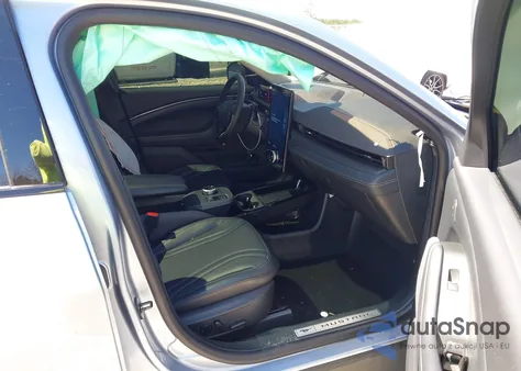 2022 Ford Mustang Mach-E Premium from USA, damaged, VIN 3FMTK3SS7NMA41748